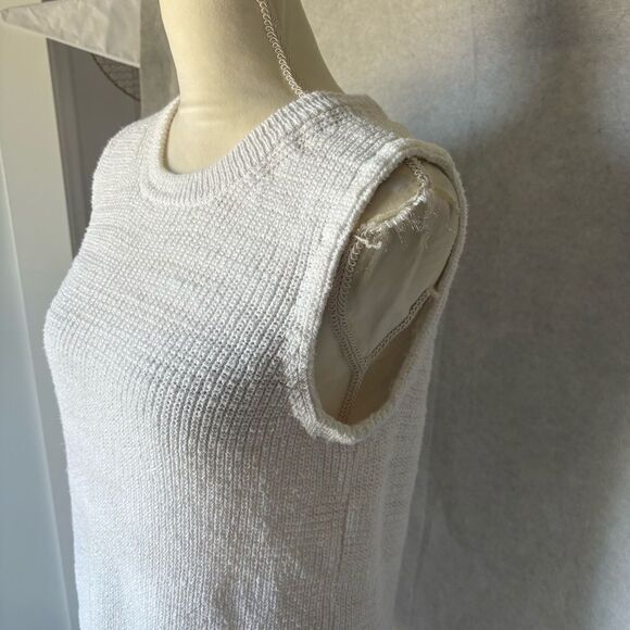 J Crew Sleeveless Knit Top White Ribbed Crew Neck Side Slits Classic Minimalist - Picture 3 of 6
